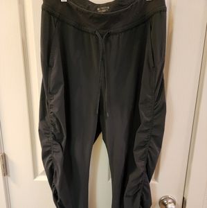 Athleta joggers - women's size 6